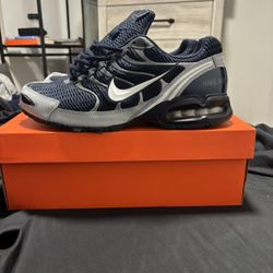 Men Nike Running Shoes