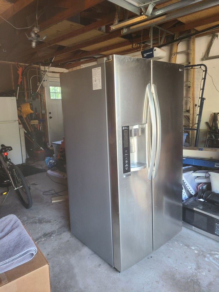 LG 2 door Refrigerator