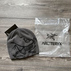 Arcteryx Black & Grey beanie