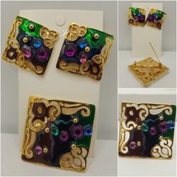 Unique style Vintage Set, 10k Gold Plated , Brooch & Earrings, Filigree , Beautiful colors matching with gold.#713
