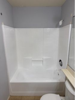 Reglaze bathtub
