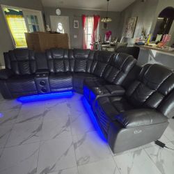 Brand New Power Reclining Sectional Sofa with LED Lights / Sofa Seccional Eléctrico Con Luces LED Nuevo … Fast 🚚