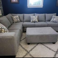 Brand New Byers Market Heather Grey 2pc Full Length Sectional