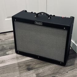 GUITAR AMPLIFIER - Fender Hot Rod Deluxe III