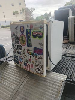 Magic chef small refrigerator
