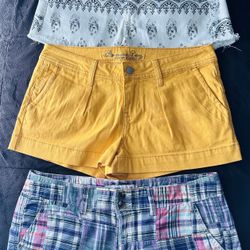 3 Shorts American Eagle & American Rag Preowned 