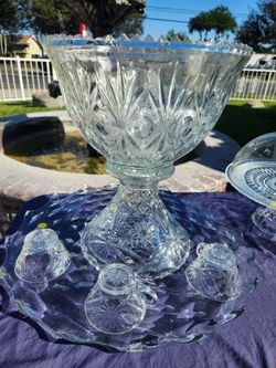 Estate Sale.   Hazel Atlas Punch Bowl W / 10 Cups.  