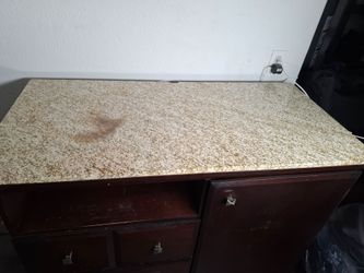 Dresser