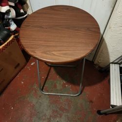 Small Table W 19x19 ,H 25