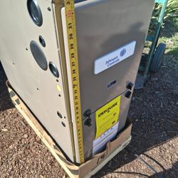 New Johnson controls  tm9v040a10mp12cb 2.5 ton gas furnce