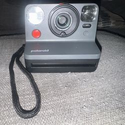 BRAND NEW POLAROID FILM CAMERA