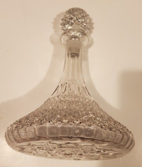 Fine Quality Crystal Lead Glass Ship's Decanter Diamond Cut 11” Tall