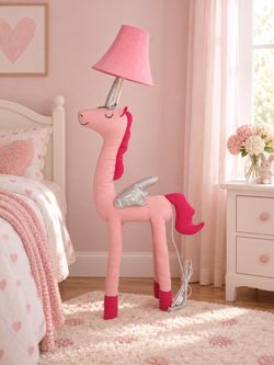 Garage sale of lamps
