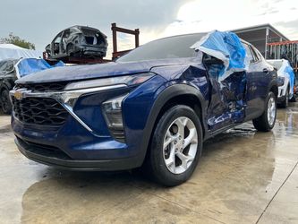 2024 2025 2026 CHEVY TRAX LS PARTS BOER LIGHTS FENDER RADIATOR SUPPORT DOORS TRUNK SUSPENSION ENGINE MOTOR TRANSMISSION
