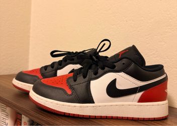 Nike Air Jordan’s size 5 YOUTH