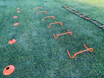 SPRI agility soccer training