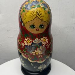 Vintage Traditional Russian Matryoshka Doll - Hand Painted by Russian Artist - Set of 7 Dolls - 8" Height - First Doll with Floral Craft