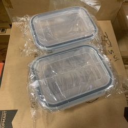 Pallet Of Plastic House Hold Good  Storage Container