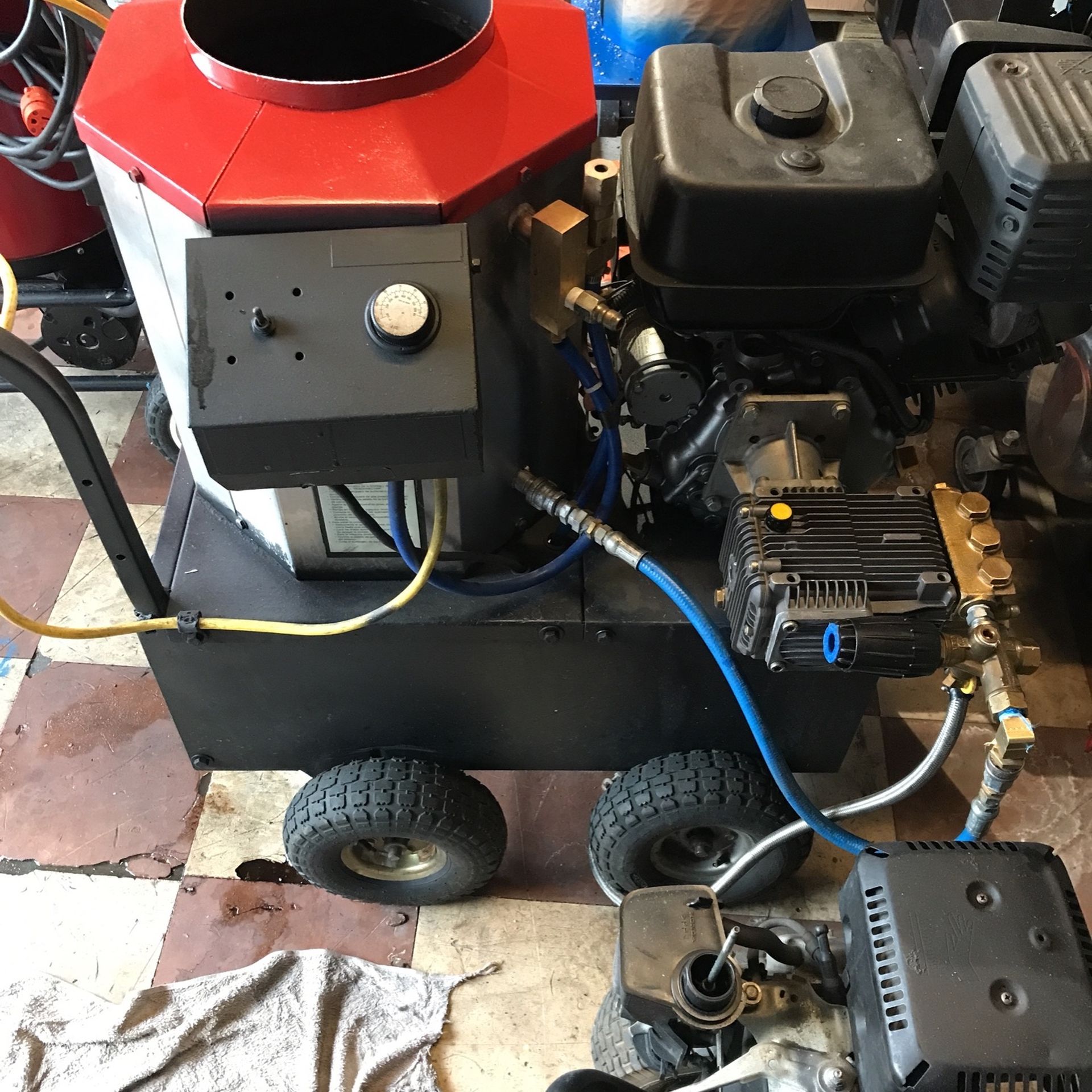 13 hp electric start 3500 psi 250° hot water pressure washer