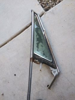 Passenger side Wing window 65 Impala