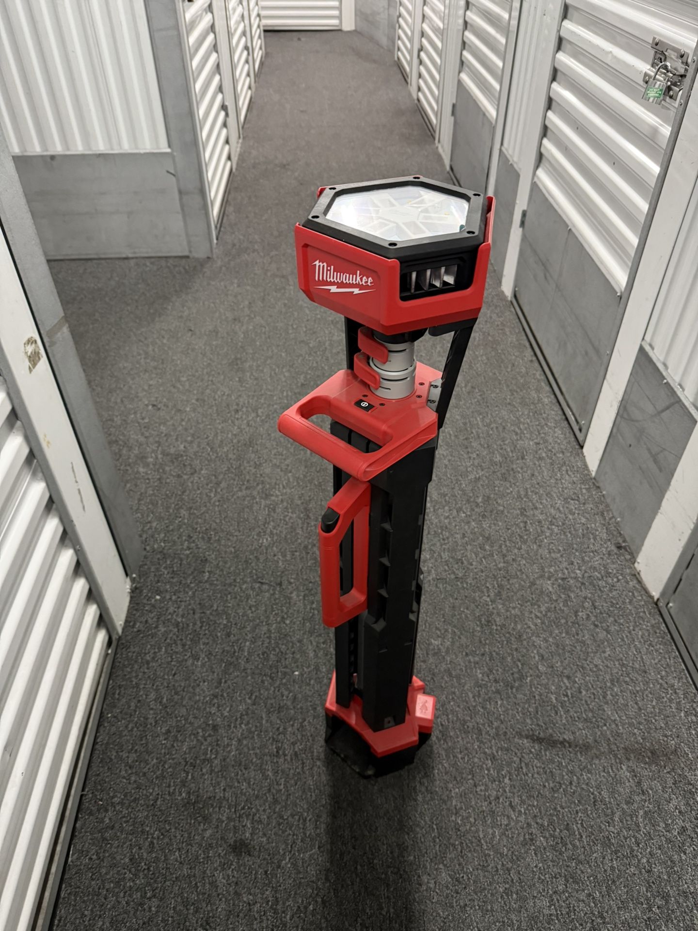 M18 Tower Light