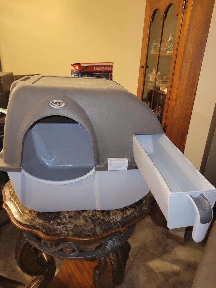 Cat Litter Box
