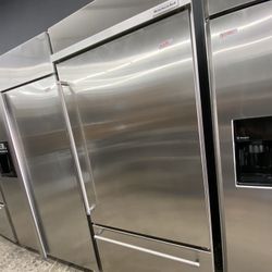 Kitchen Aid Stainless Steel Built In Bottom Freezer 36” Fridge 