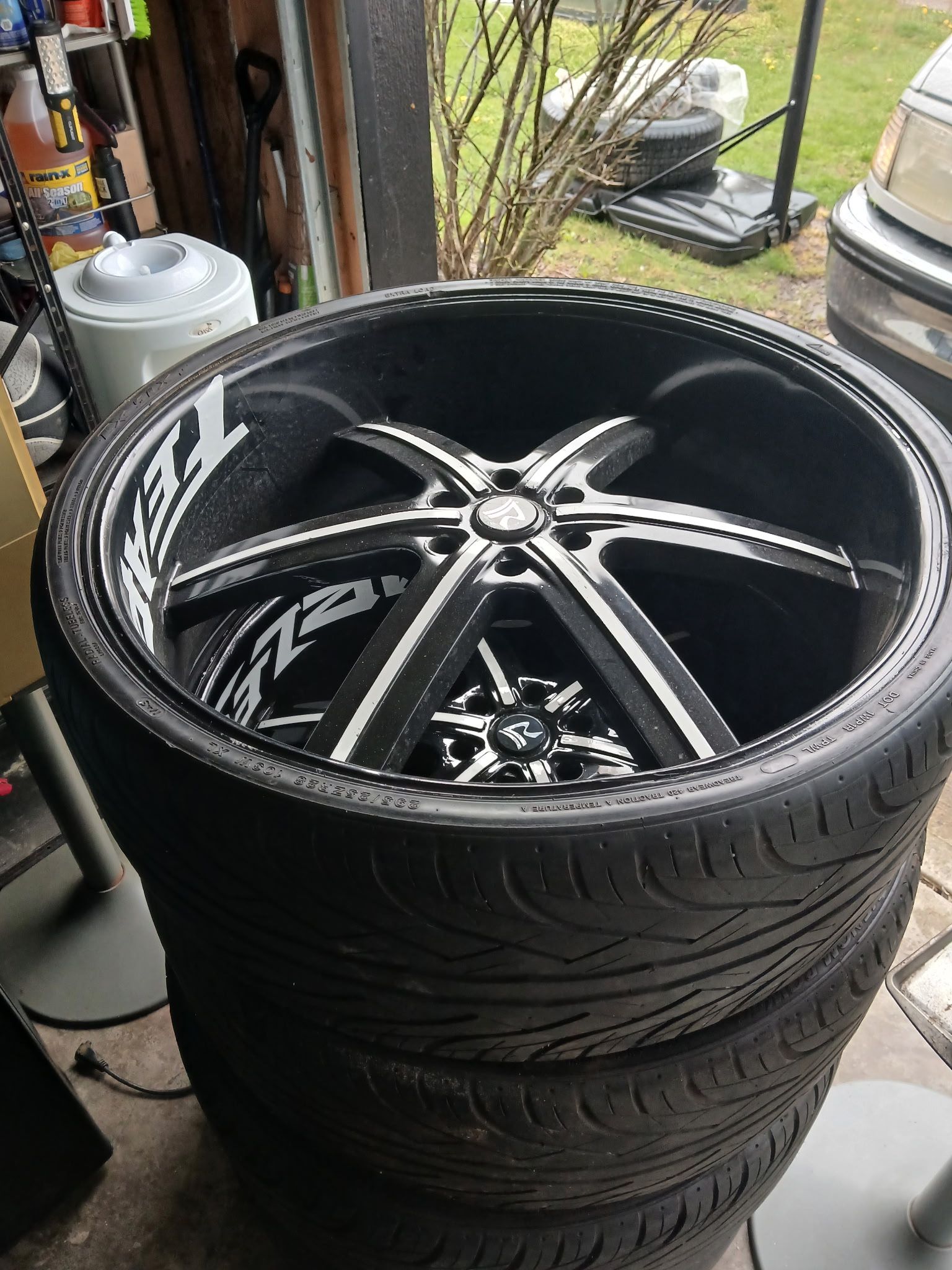 28” Wheels And Tires 6 Lug Chevy/GMC