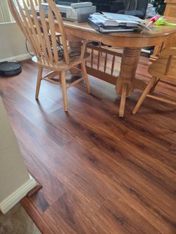 Large heavy table with 2 leafs.