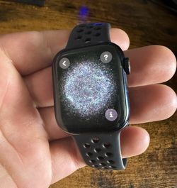 Apple Watch Nike Edition - Series 7 - 41mm - Great deal