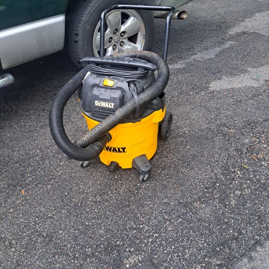 DeWalt Shop Vac