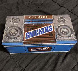 Vintage SNICKERS tin