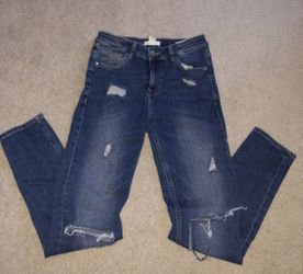 H&M Conscious Distressed Skinny Jeans Size 4