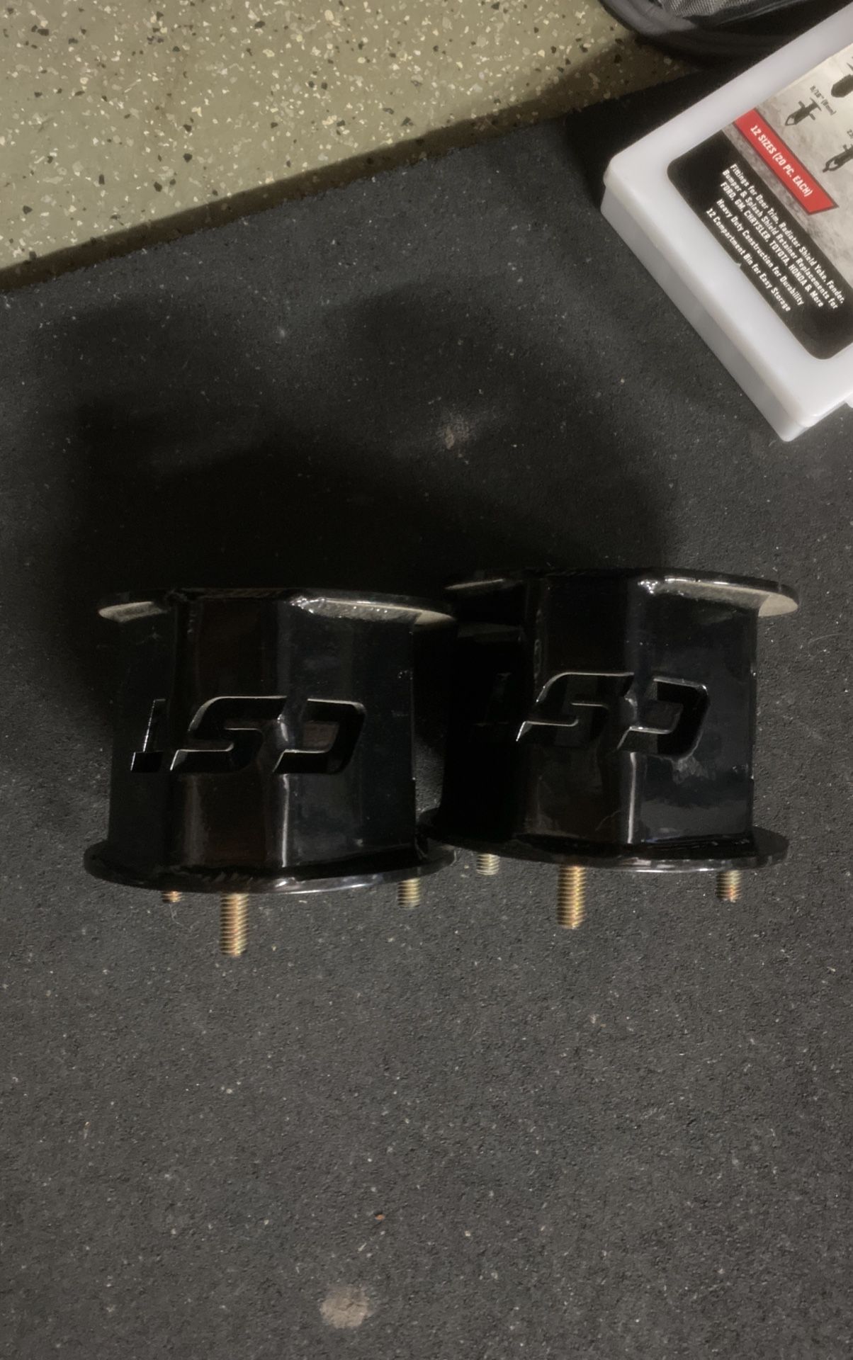 Chevy Silverado 4.5” Lift Strut Spacer 2014-2018