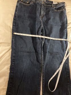 Levi's Jeans Womens 18 S/C Dark Wash Denim 512 Perfectly Slimming Bootcut  Flare for Sale in Nags Head, NC - OfferUp