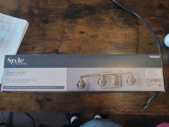 Style 3 light vanity bar nickel finished