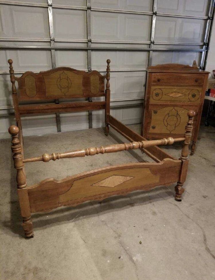 Vintage Olive & Myers Full-size Bedroom Set Circa 1940s