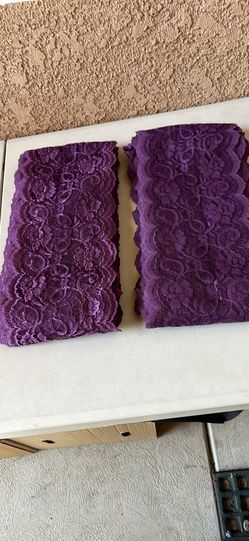Brand new lace . Total of 34 yards, width 7 inch