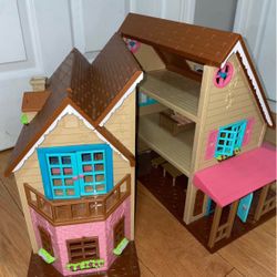 Doll house/toy house Lil’ Woodzeez (target)