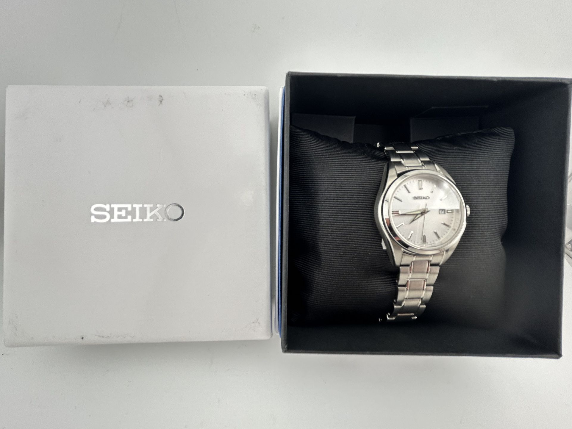 Seiko Essentials Silver Women's Watch - SUR633