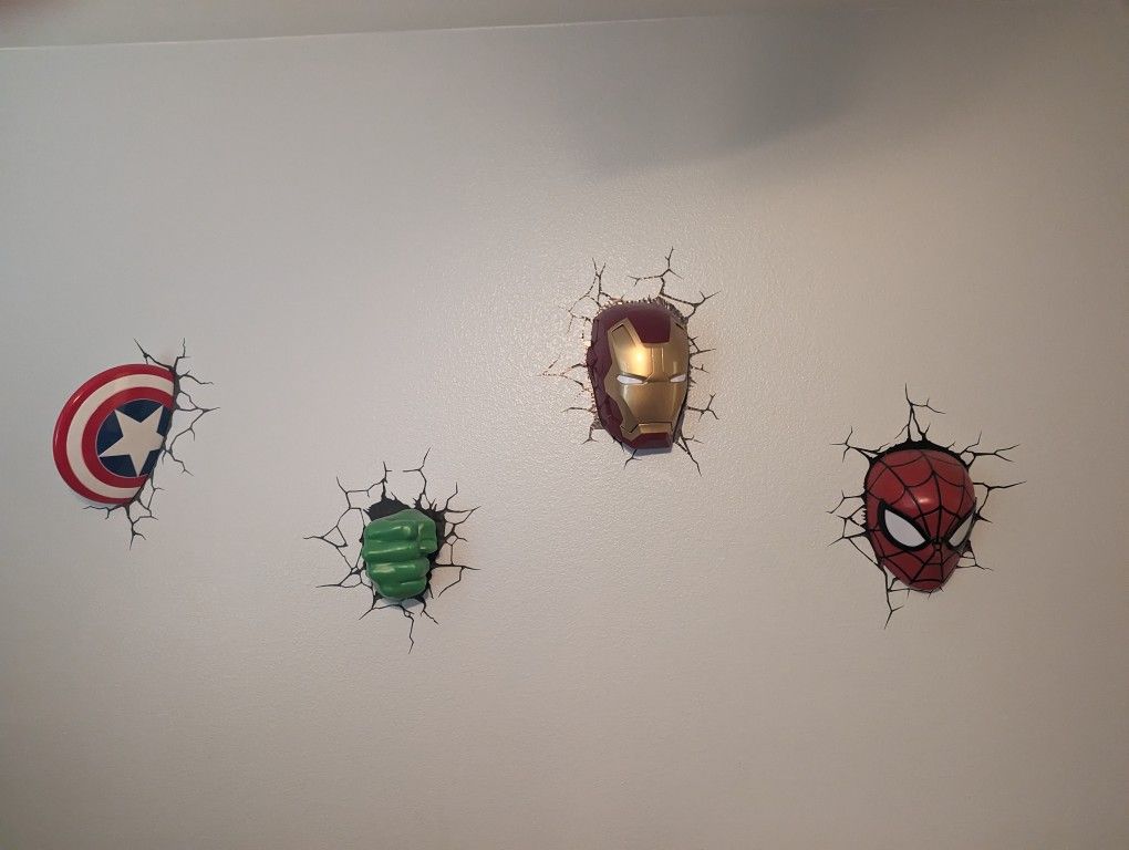 Marvel Lights Popping Through Wall Look. Captain America, Hulk, Iron Man, Spiderman All Light Up