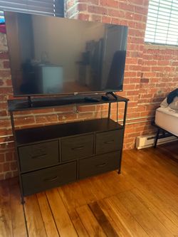 Tv & dresser