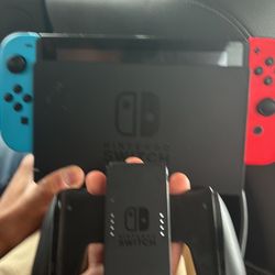 Nintendo Switch + Controller, Charging Station, MarioKart Deluxe included