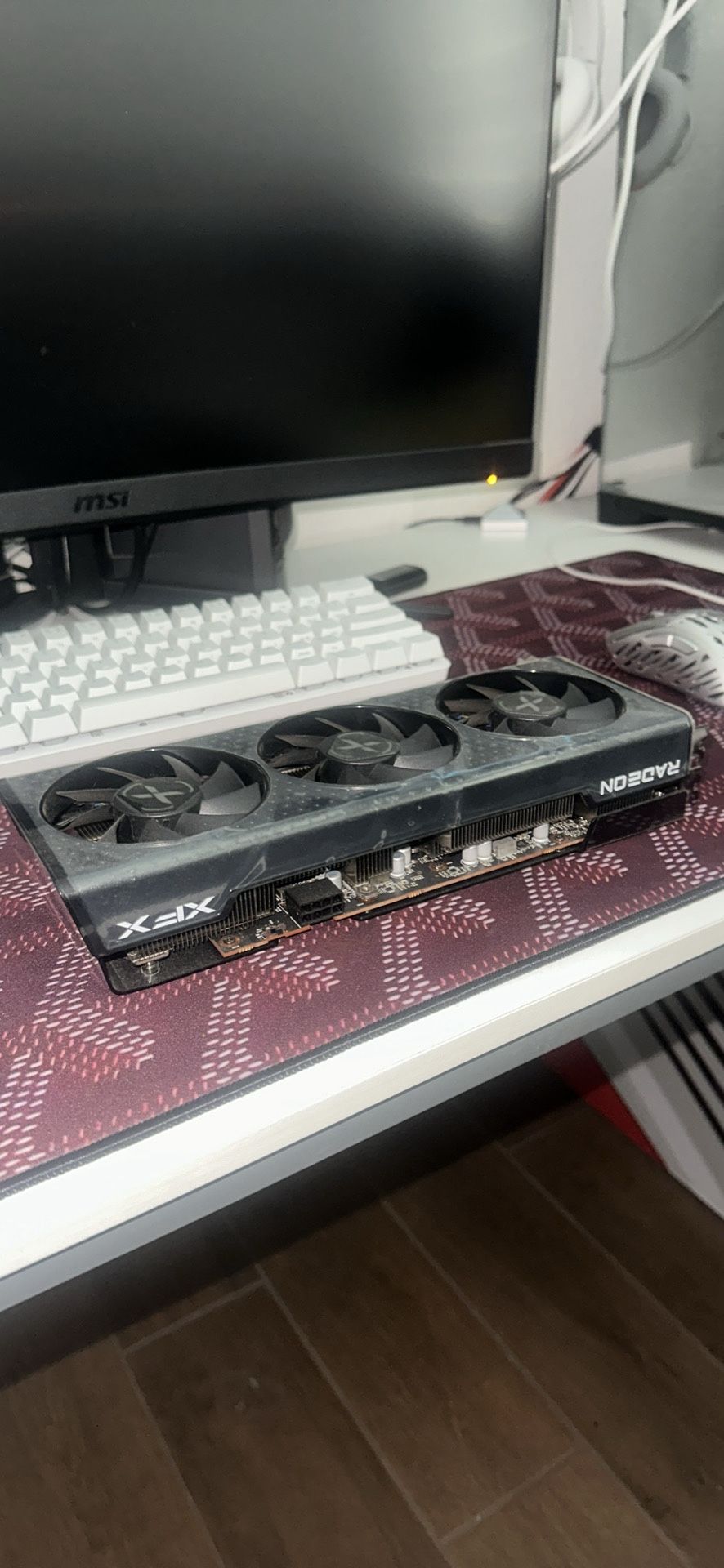 AMD radeon 6600 XT