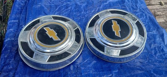 Chevy hubcaps