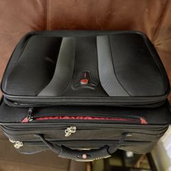 Swiss Gear roller laptop travel bag - for laptops up to 15”