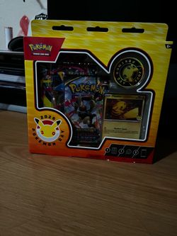 Pokemon TCG sealed bundle
