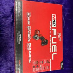 W9 M12 FUEL™ 3" Compact Cut Off Tool