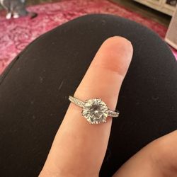 Sterling Silver Round Cut Ring