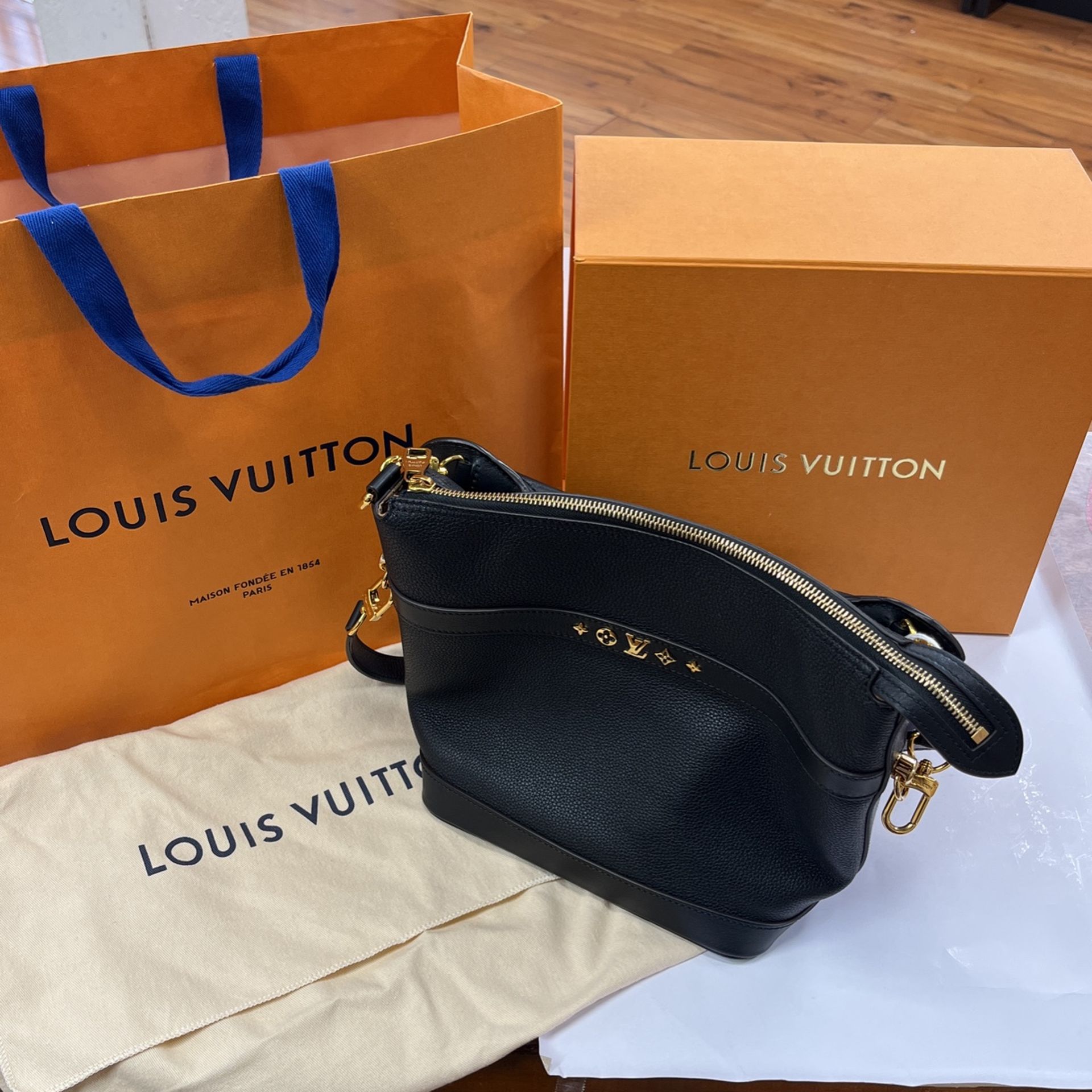 Louis Vuitton Cruiser Size With Box Dust Bag And Store Bag Entrupy Verified In Like New Condition